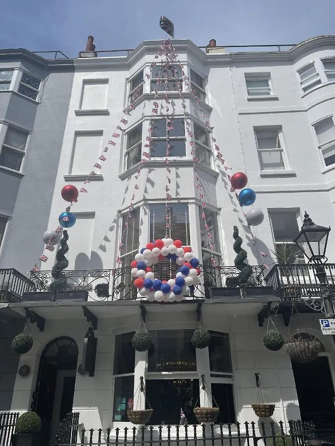 Bed and Breakfast The Twenty One à Hove Couette-café